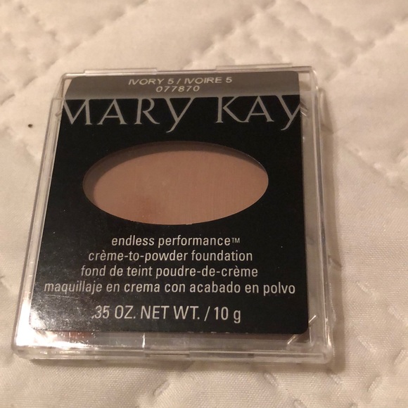 Mary Kay Other - Mary Kay creme-to-powder foundation